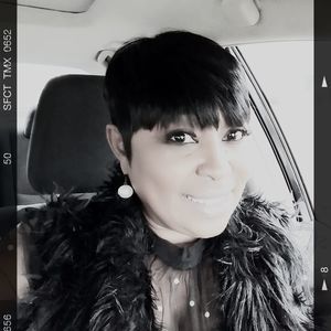 Meet your Posher, Labrena